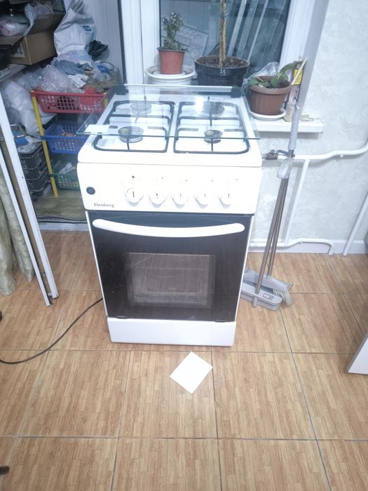 Газплита в отличном состоянии.