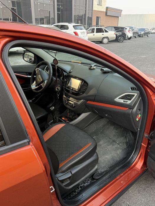 Lada vesta sv cross