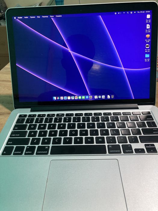 macbook makbuk makbook macbuk