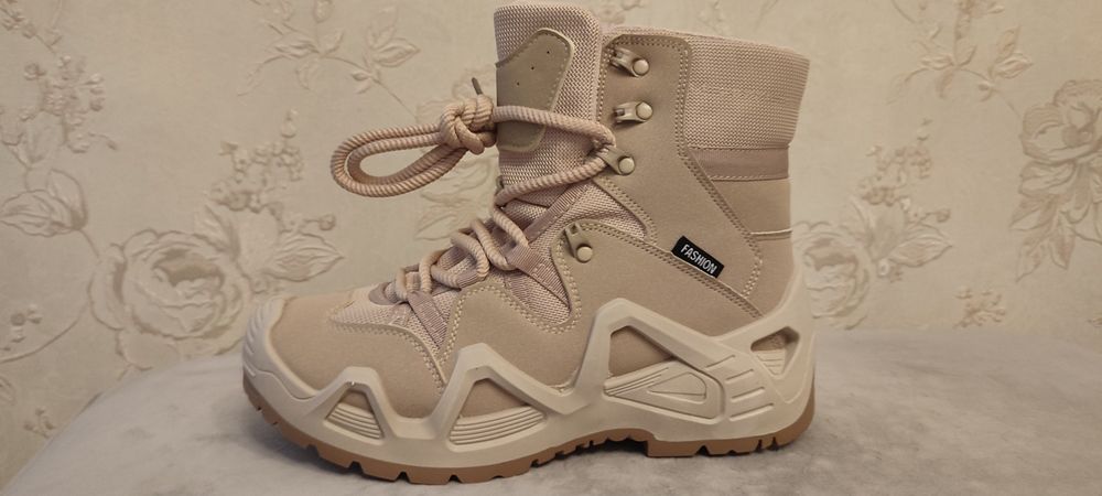 Продам ботинки берцы