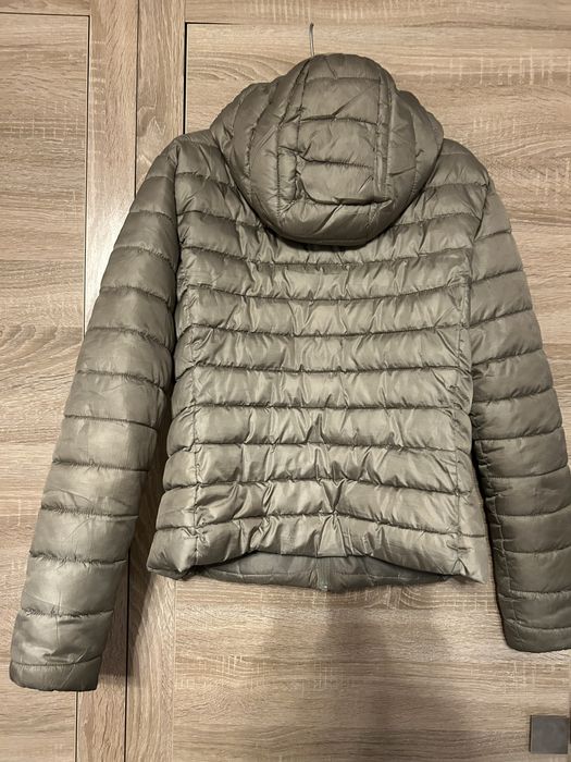 Vand geaca dama noua