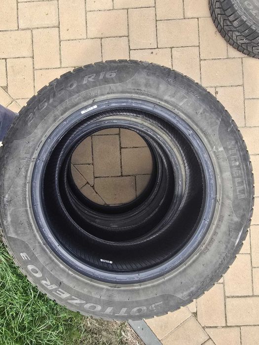 Vand 4 anvelope iarna Pirelli Sottozero 3 ranforsate 215/60/16