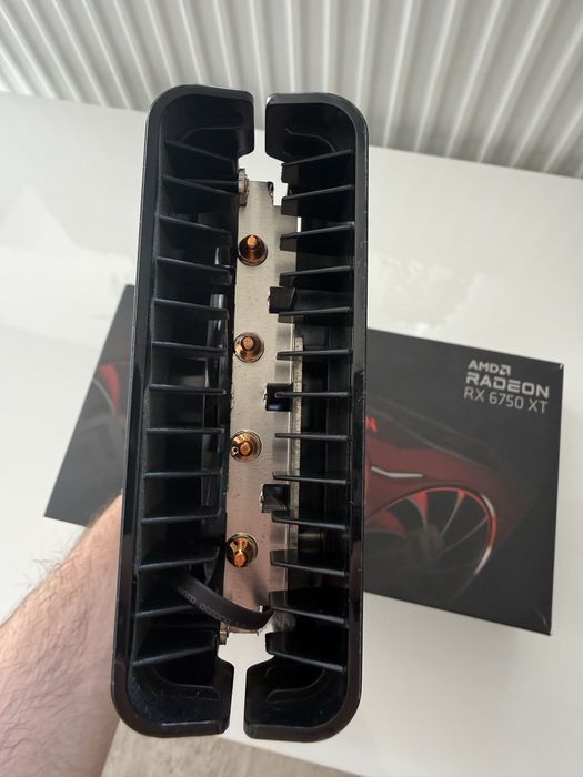 Rx 5600 XT XFX 6 gb Vram