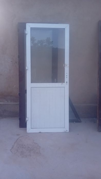 Окна дверь бу форточки