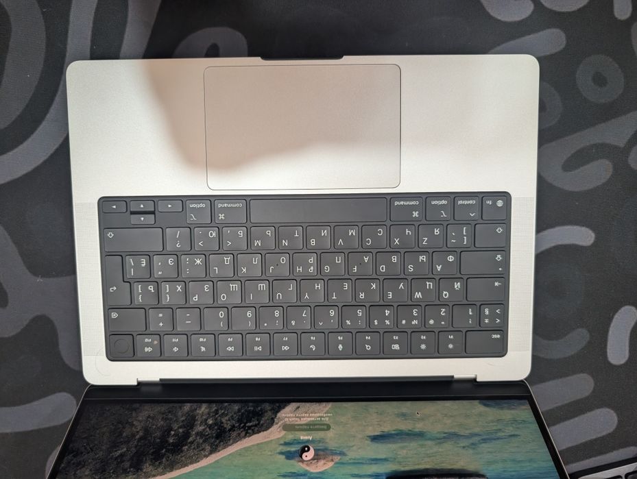 MacBook 14 Pro M5 15/512