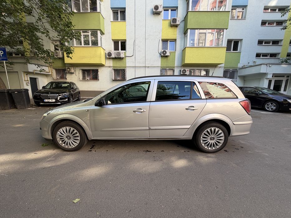 VÂND Opel Astra H, 1,9 CDTI