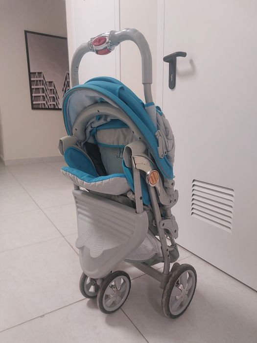 Продам Коляску очень удобная