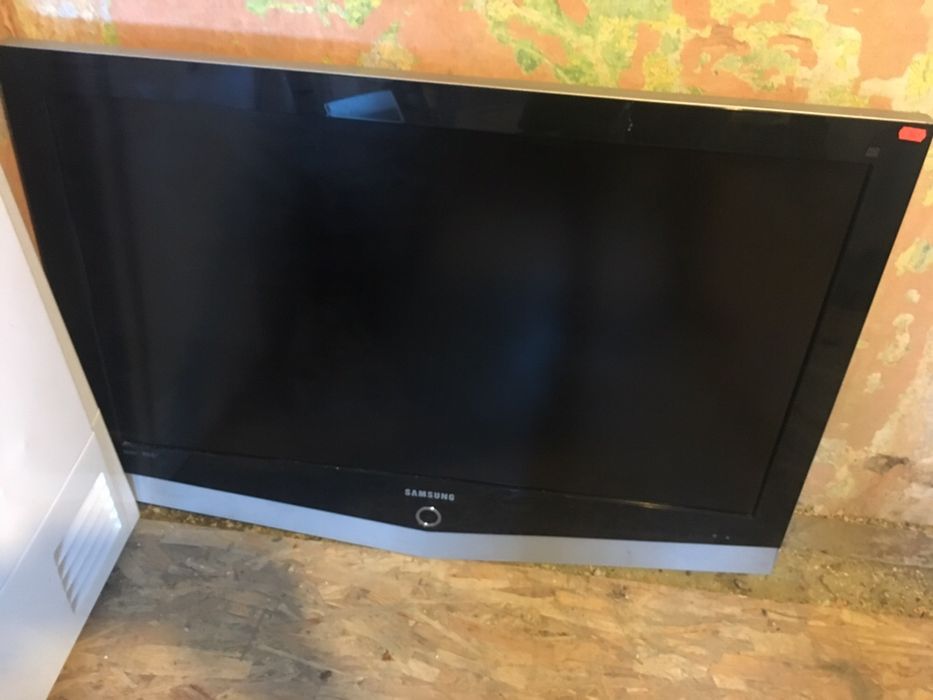 tv lsd.    Led.             ….