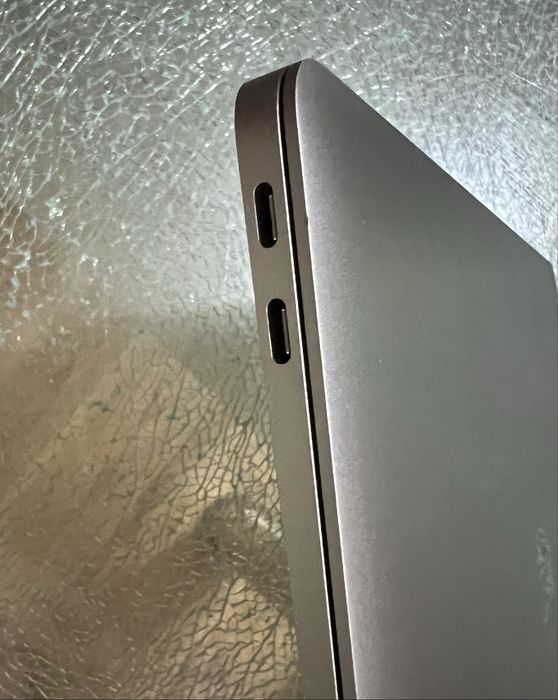 Macbook  Air M1/256 Gb