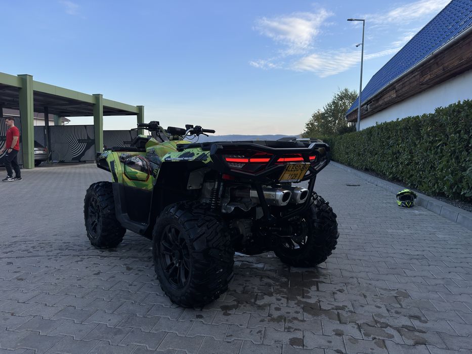CF MOTO X10 2025