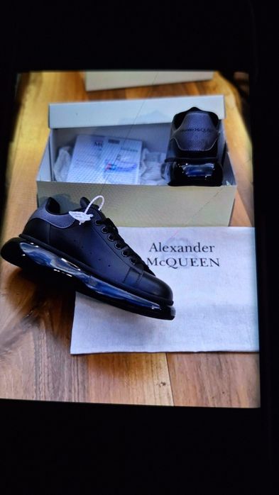 Adidași noi Alexander