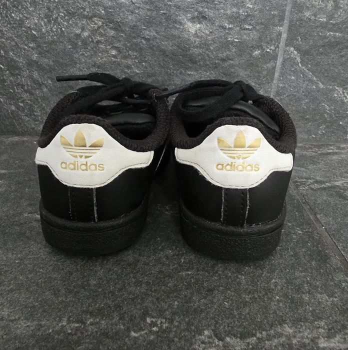 Детски маратонки Adidas – черни