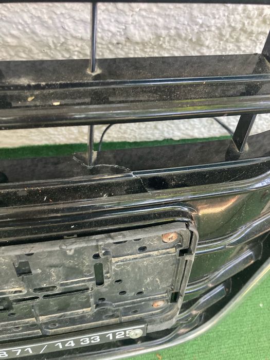 Audi  C7-Grilă centrală plus armătura bară față