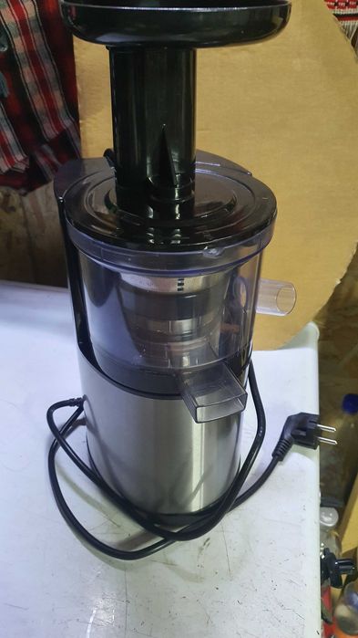 Vand storcător de fructe