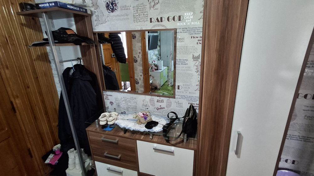 Прихожая продам б.у