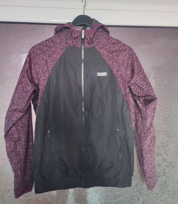 Тънки якета на nike,h&m и crivit