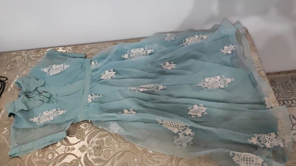 Продам платье 48размер