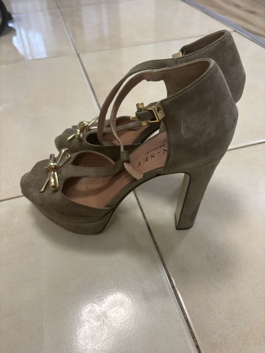 Sandale de piele / pantofi dama cu toc inalt