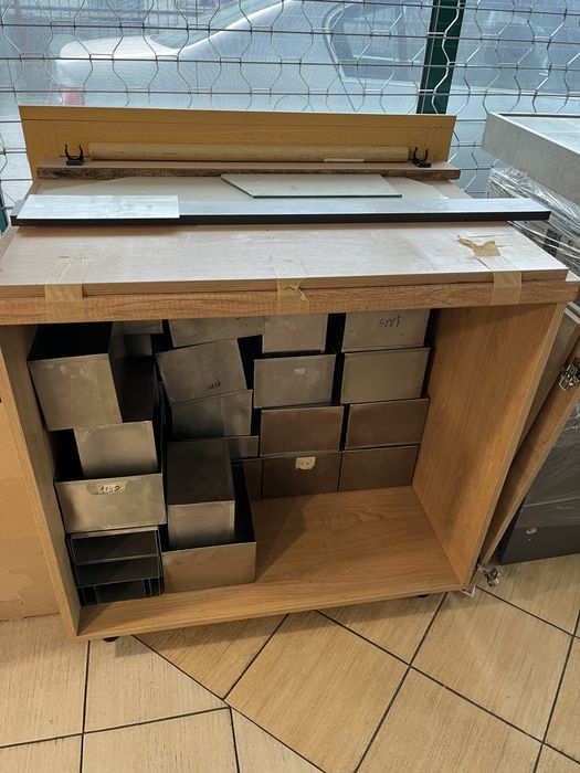 Търговски щандове