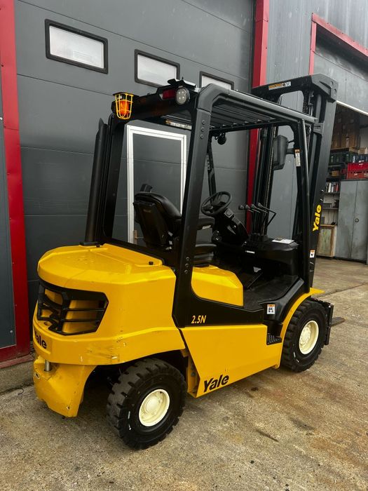 Stivuitor motostivuitor diesel YALE 2.5T