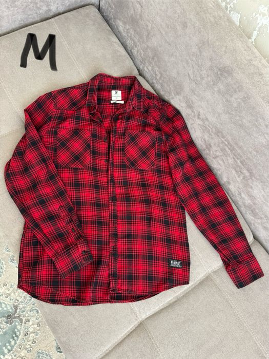 Рубашки, джинсовка, куртка, кроссовки