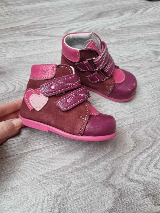 Детская обувь на 2-3 годика