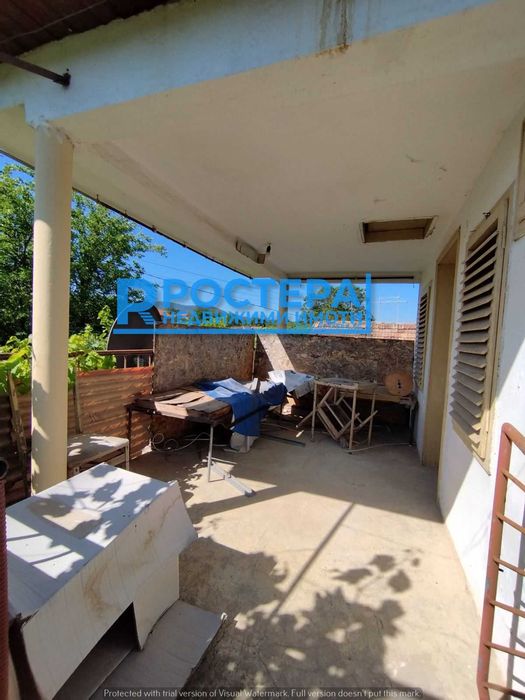 Вила с Ток, Вода, Кладенец! Местност Драката,  200м. от Главен Път