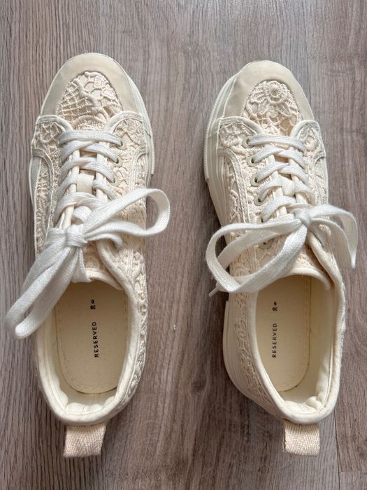 Кецове Reserved дантелени