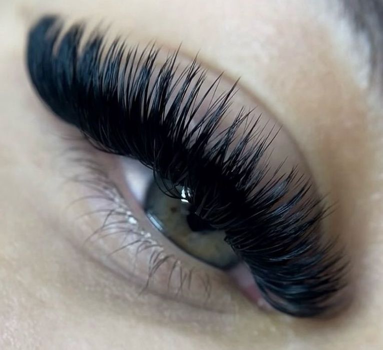 Наращивание ресниц за 60 минут