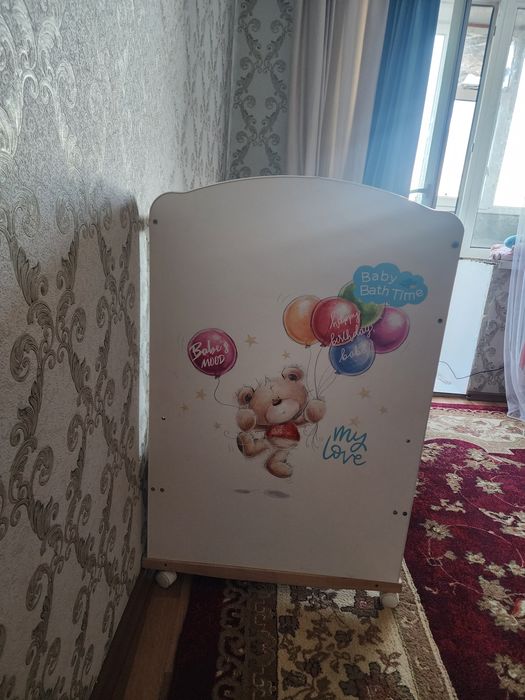Продам детскую кровать с матрасом