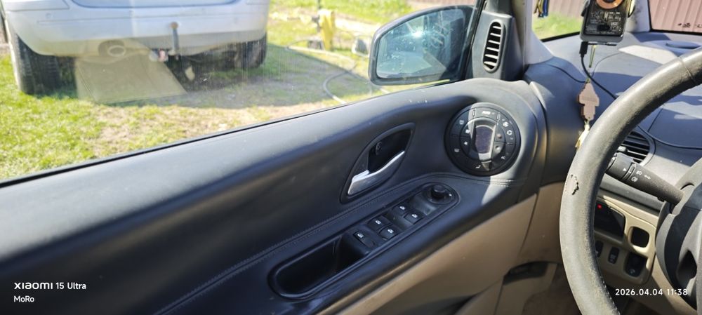 Renault Espace 4 Inițiale Paris 7 locuri