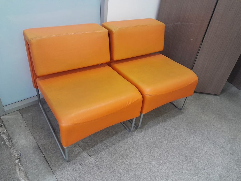 Офисные кресла оранжевые