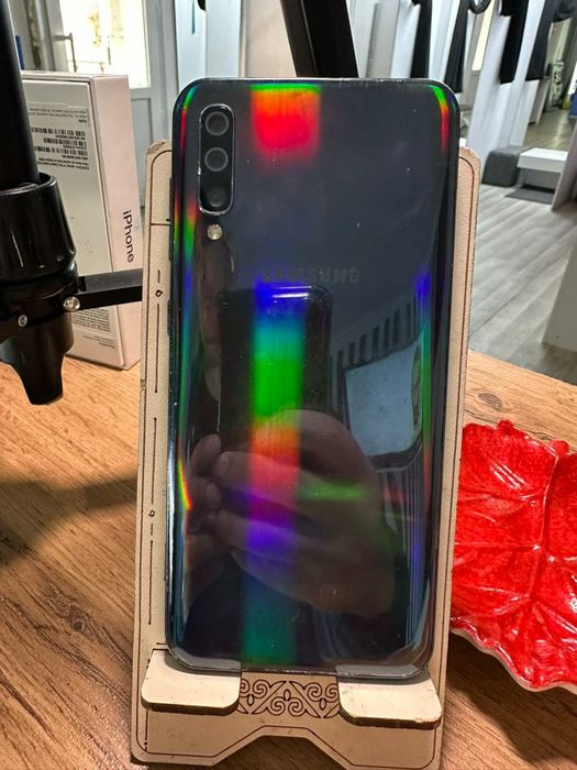 Продам рабочие телефоны