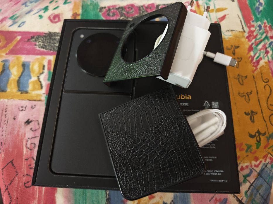 ZTE Nubia Flip 5G