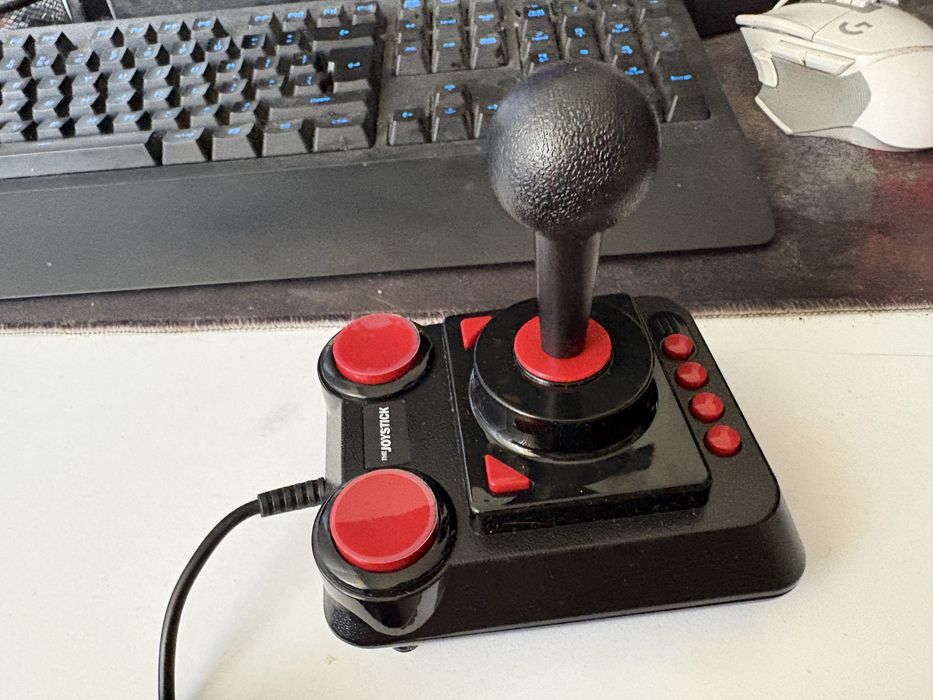 Продавам джойстик The Joystick – чисто нов, неизползван