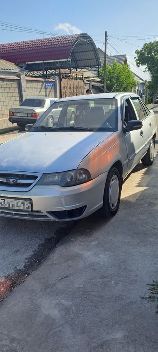 НЕКСИЯ автомобиль