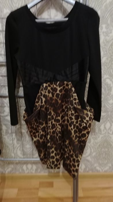 Платье разные новый