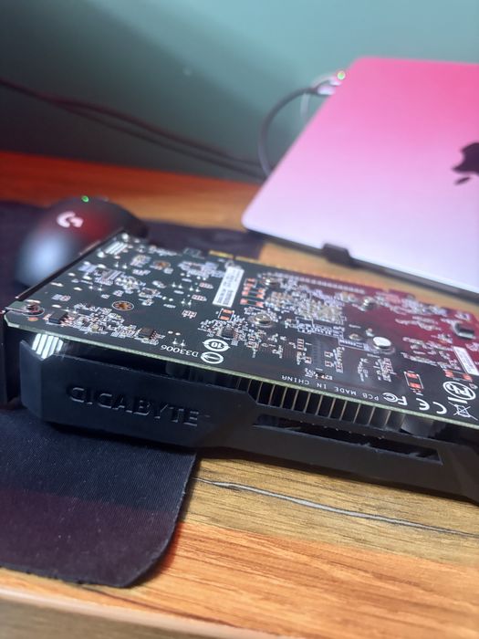 Видео карта 1050ti 4GB