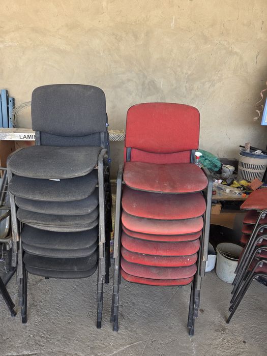 Продаётся изо стулья