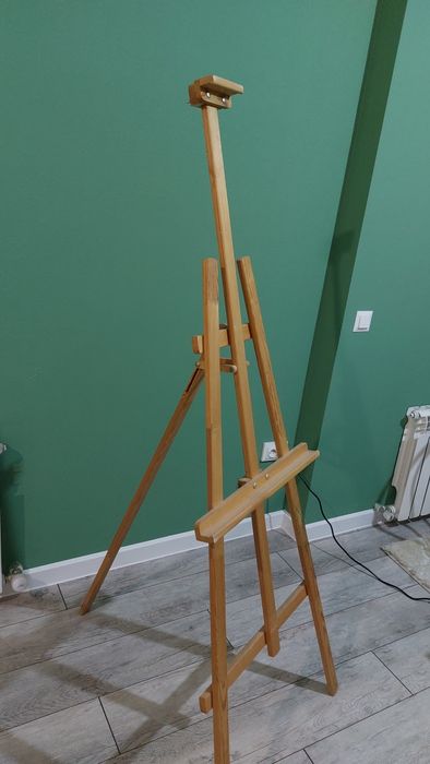 Мольберт художественный