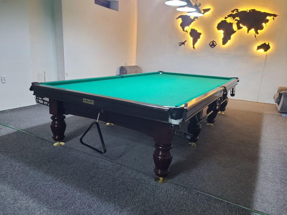 Графид билярдний стол