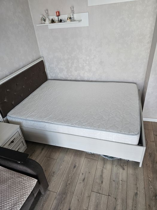 Продаётся 1.5 спальная кровать
