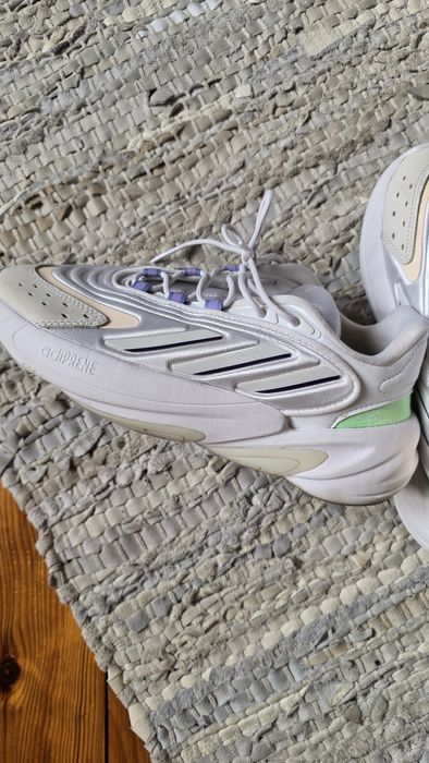 Маратонки Adidas и Puma