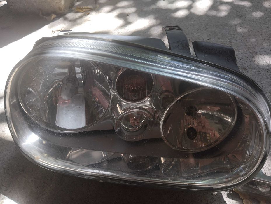 Фарове, стопове и мигачи за голф 4 комби! оригинални.