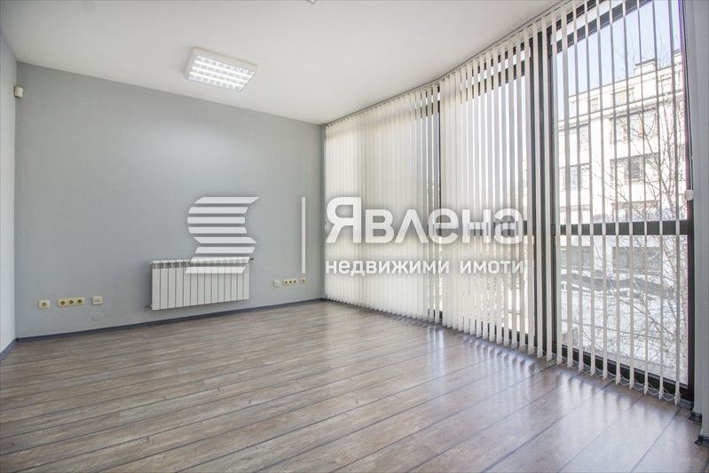 Дава се под наем Офис в София, Лозенец - 70 кв.м за 1000 € - Снимка #4