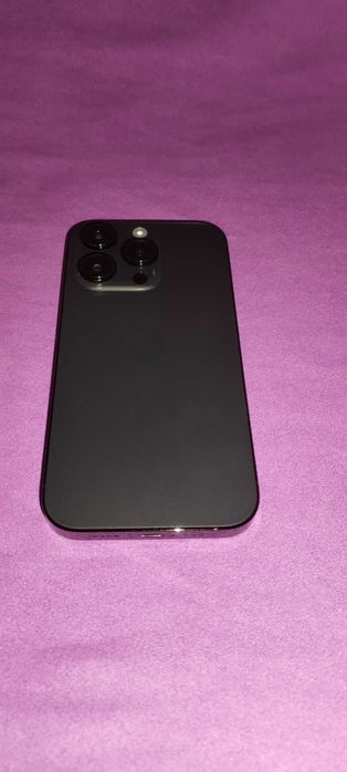 Продавам Iphone 14 pro
