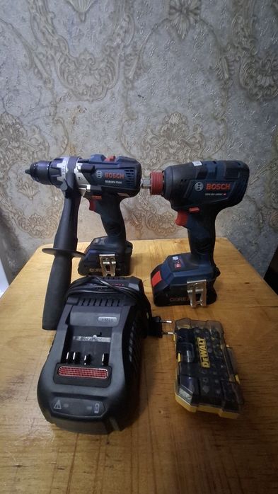 Bosch kit combo Original  99% Idyal new