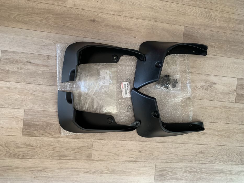 Брызговики Camry55