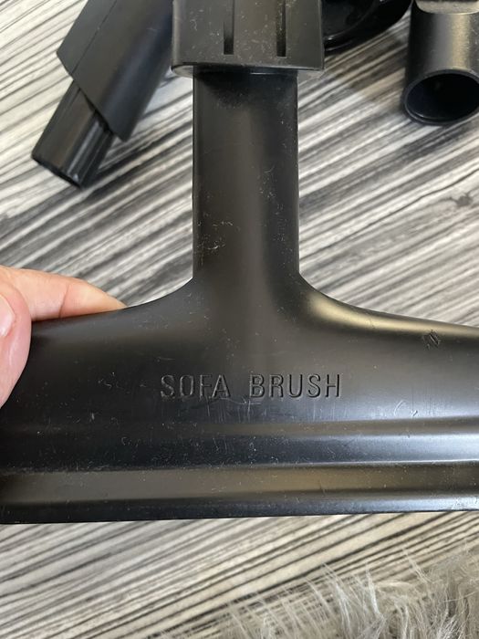 Perii plus un filtru aspirator Rowenta X force flex vertical