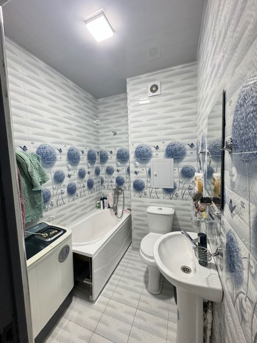 Продается ЖК Азия Хаус Новостройке квартира с ремонтом  2/7/8  42м2